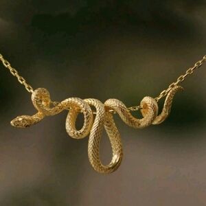 NWT Elegant Wrapped Snake on a Gold Plated Chain Necklace